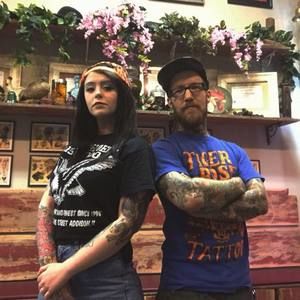 Meet your Posher, Casey